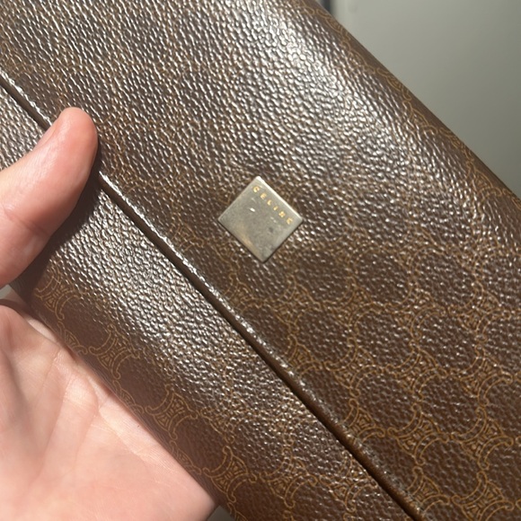 Celine Trifold Wallet w/ Unbranded Chain - Picture 11 of 15
